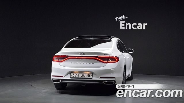 Hyundai Grandeur 2018 — photo 4