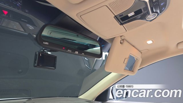 Hyundai Grandeur 2018 — photo 25