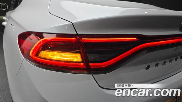 Hyundai Grandeur 2018 — photo 9