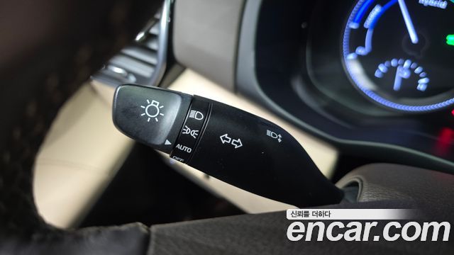 Hyundai Grandeur 2018 — photo 30