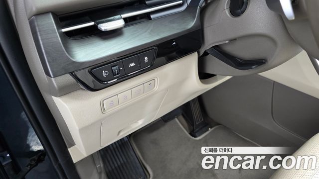 Kia Canival 2021 — photo 20