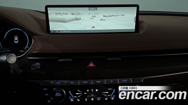 Genesis G80 2022 — photo 18
