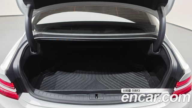 Genesis G80 2022 — photo 23