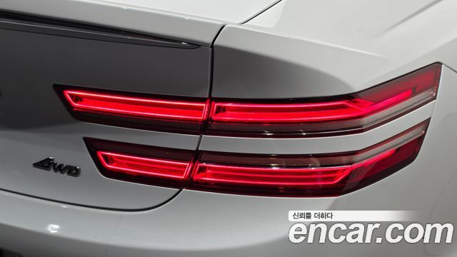 Genesis G80 2022 — photo 9