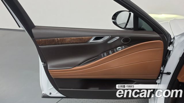 Genesis G80 2022 — photo 14
