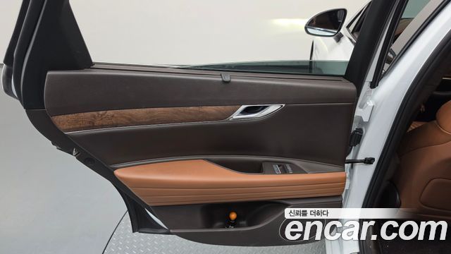 Genesis G80 2022 — photo 15