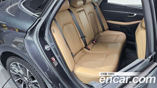 Hyundai Sonata 2021 — photo 17