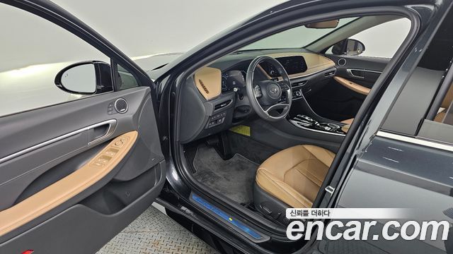 Hyundai Sonata 2021 — photo 16