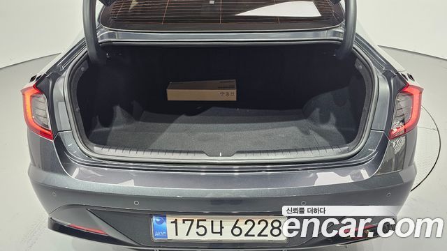 Hyundai Sonata 2021 — photo 31