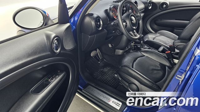 Mini Countryman 2015 — photo 10