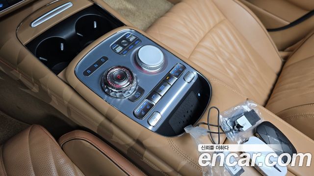 Genesis G90 2022 — photo 12
