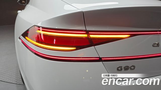 Genesis G90 2022 — photo 9
