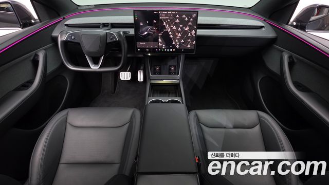 Tesla Model Y 2026 — photo 10