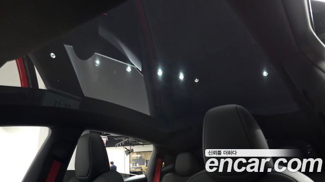Tesla Model Y 2026 — photo 25