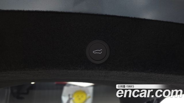 Tesla Model Y 2026 — photo 34