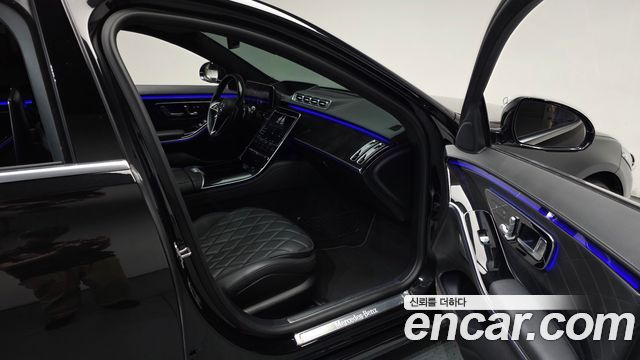 Mercedes-Benz S-Class 2022 — photo 17