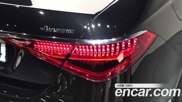 Mercedes-Benz S-Class 2022 — photo 9