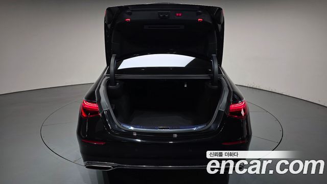 Mercedes-Benz S-Class 2022 — photo 40