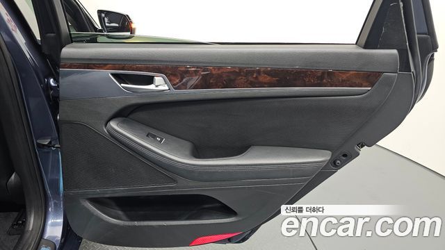 Hyundai Genesis 2016 — photo 15