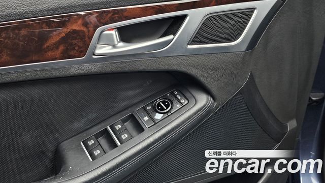 Hyundai Genesis 2016 — photo 29