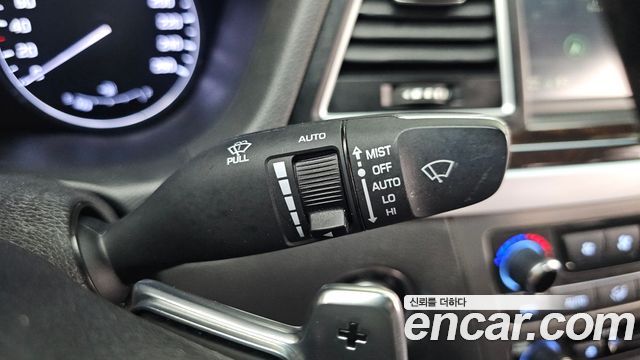 Hyundai Genesis 2016 — photo 30