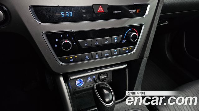 Hyundai Sonata 2017 — photo 23