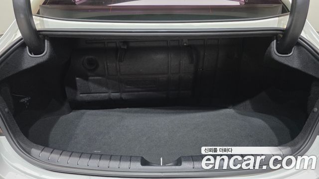 Hyundai Grandeur 2017 — photo 27