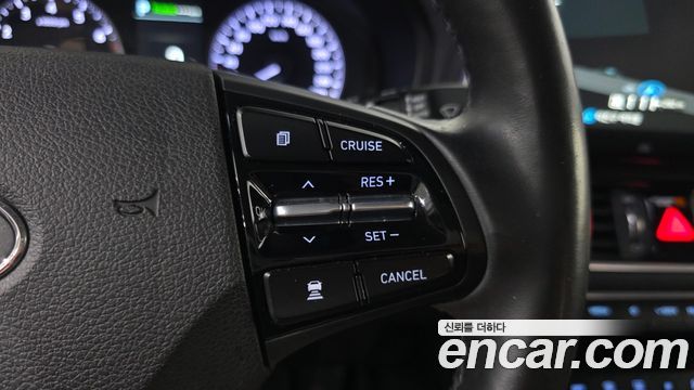 Hyundai Grandeur 2017 — photo 31