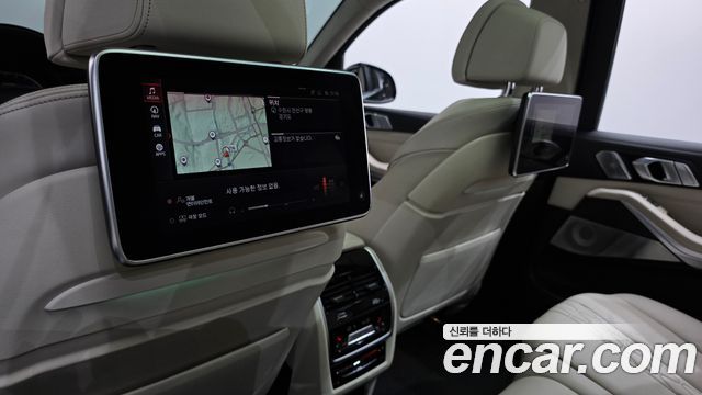 BMW X7 2022 — photo 28