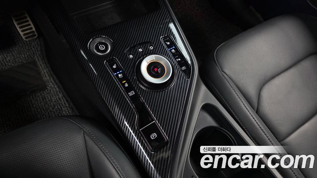 Kia Niro 2023 — photo 12