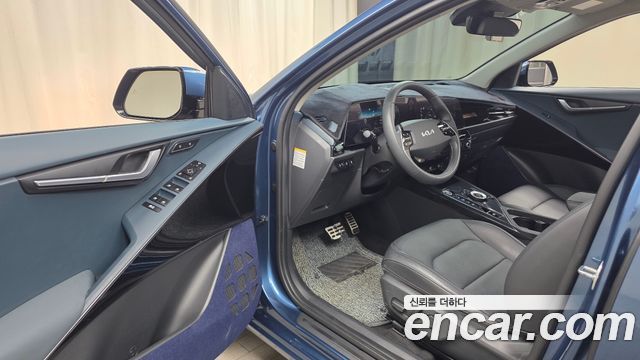 Kia Niro 2023 — photo 13
