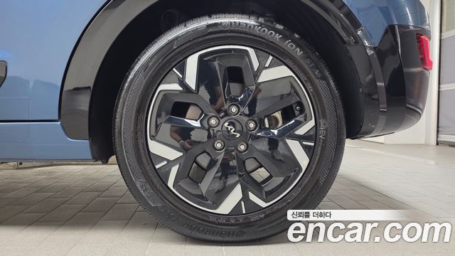 Kia Niro 2023 — photo 7