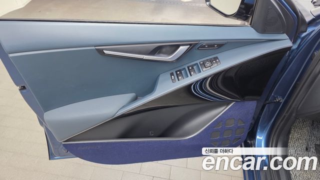Kia Niro 2023 — photo 14