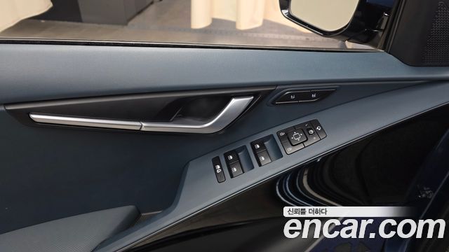 Kia Niro 2023 — photo 29