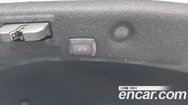 Renault Korea SM6 2022 — photo 36