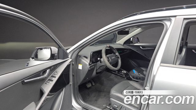 Kia Niro 2023 — photo 13