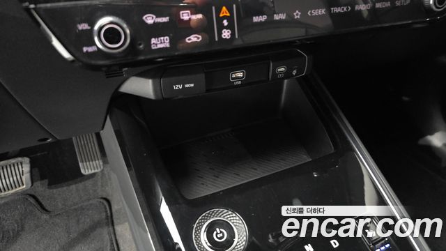 Kia Niro 2023 — photo 24