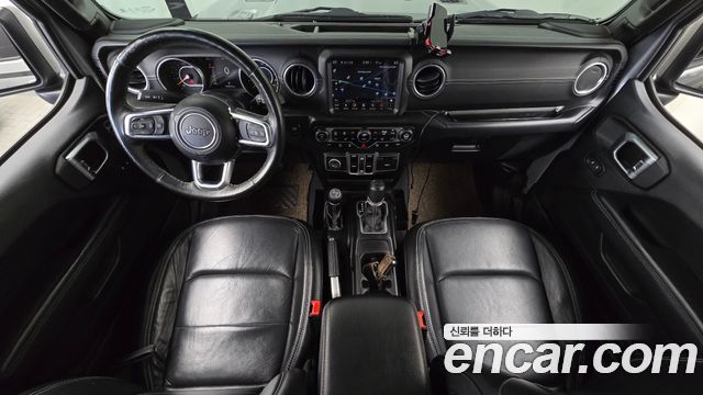 Jeep Wrangler 2018 — photo 10