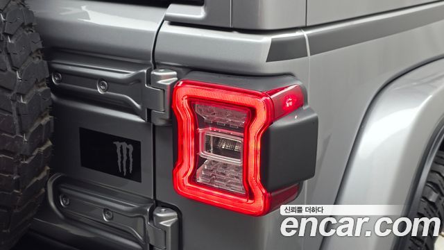Jeep Wrangler 2018 — photo 9