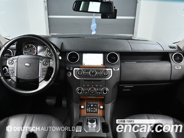 Land Rover Discovery 2016 — photo 7