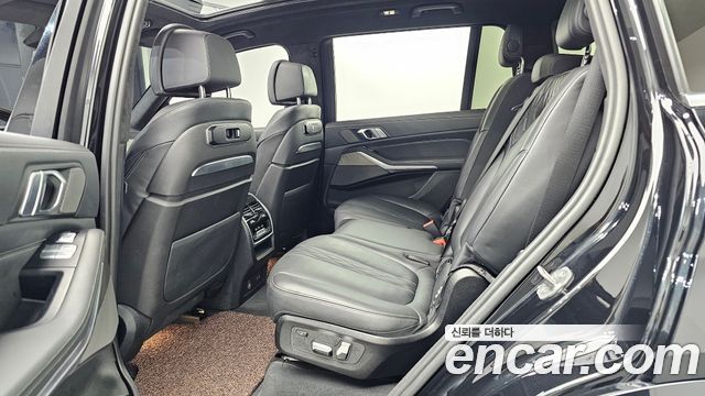 BMW X7 2023 — photo 18