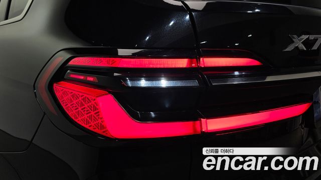 BMW X7 2023 — photo 9