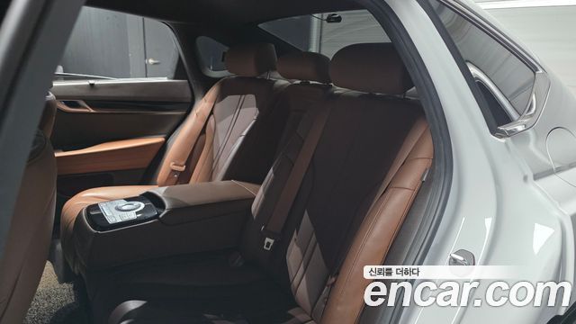 Genesis G80 2022 — photo 18
