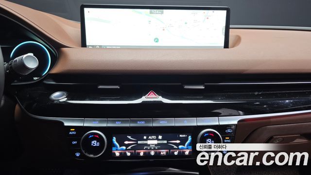 Genesis G80 2022 — photo 19