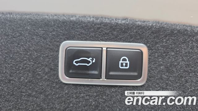 Genesis G80 2022 — photo 22
