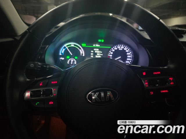 Kia K7 2017 — photo 9