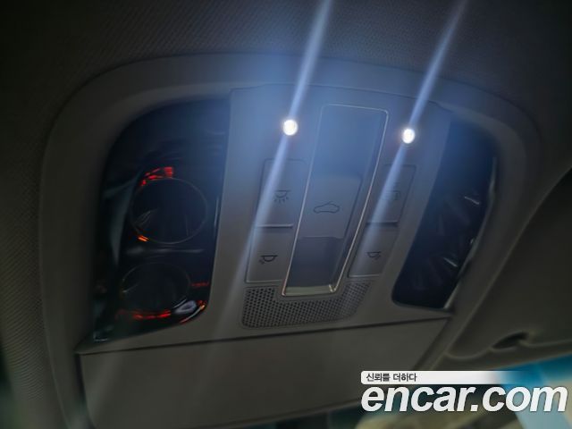 Kia K7 2017 — photo 12