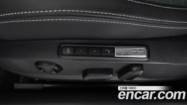Volkswagen Passat 2022 — photo 29