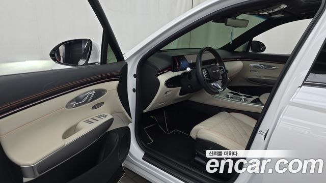 Genesis GV70 2025 — photo 13
