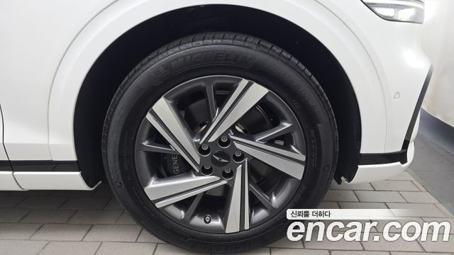 Genesis GV70 2025 — photo 7